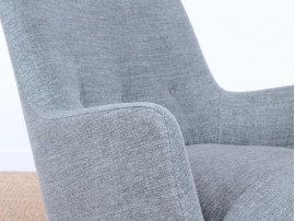 Fauteuil scandinave model AV 53 en cuir