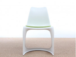 Chaise danoise modèle Modo 290. Nouvelle édition.